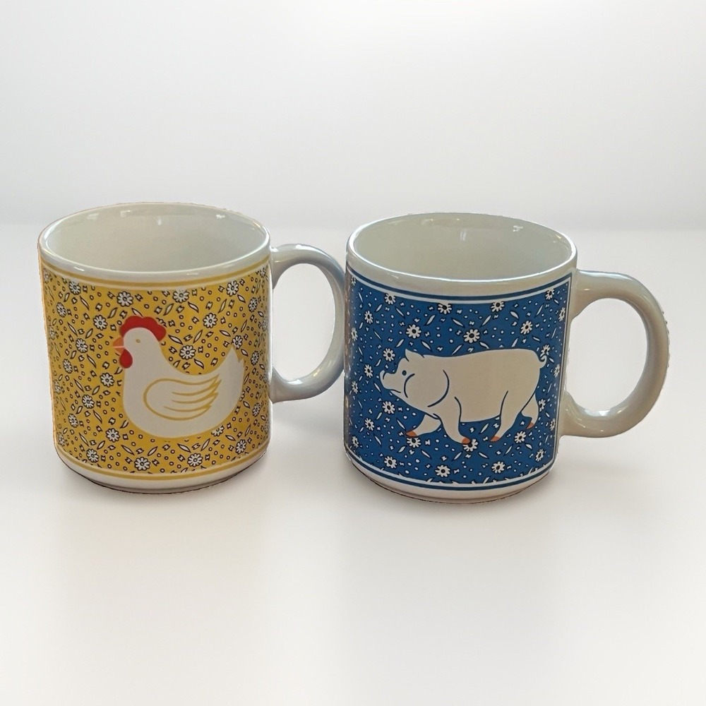 Vintage JSNY Country Calico Farmhouse Animal Chicken Pig Set Of 2 Coffee Mugs - Picture 1 of 8